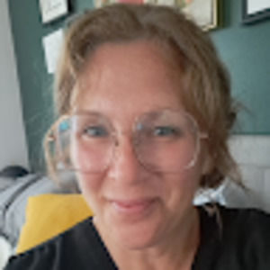 Meet your Posher, April